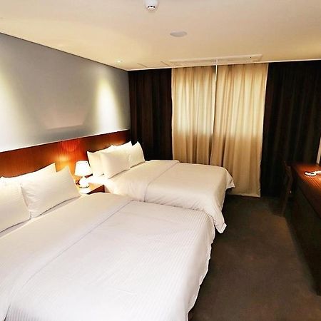 Sea Moon Tourist Hotel Incshon Kültér fotó