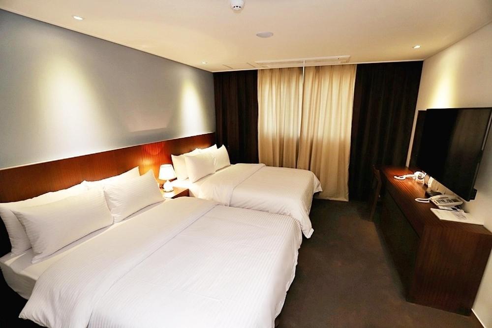 Sea Moon Tourist Hotel Incshon Kültér fotó