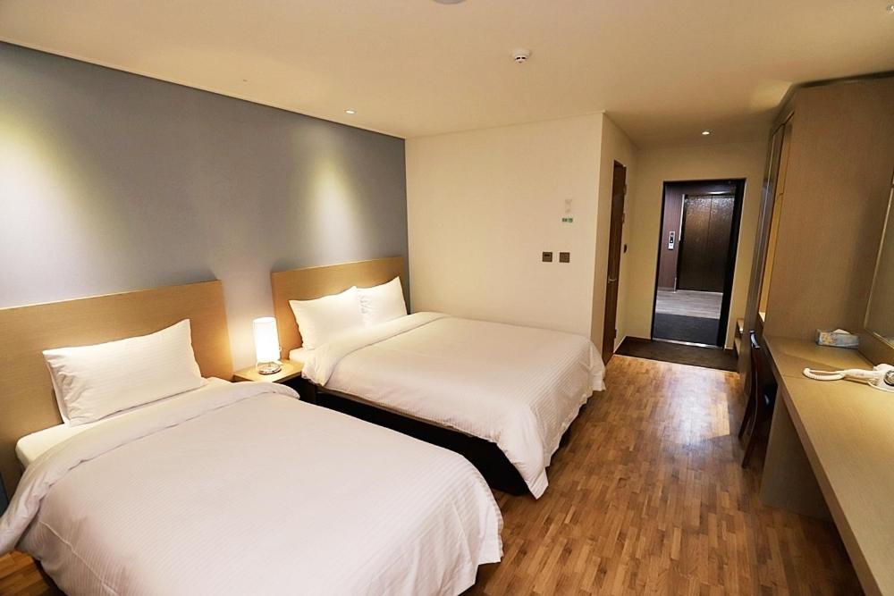 Sea Moon Tourist Hotel Incshon Kültér fotó