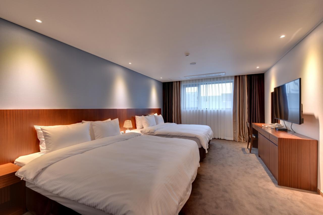 Sea Moon Tourist Hotel Incshon Kültér fotó